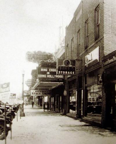Family Theatre on Monroe - 1934 Pic From Ron Gross